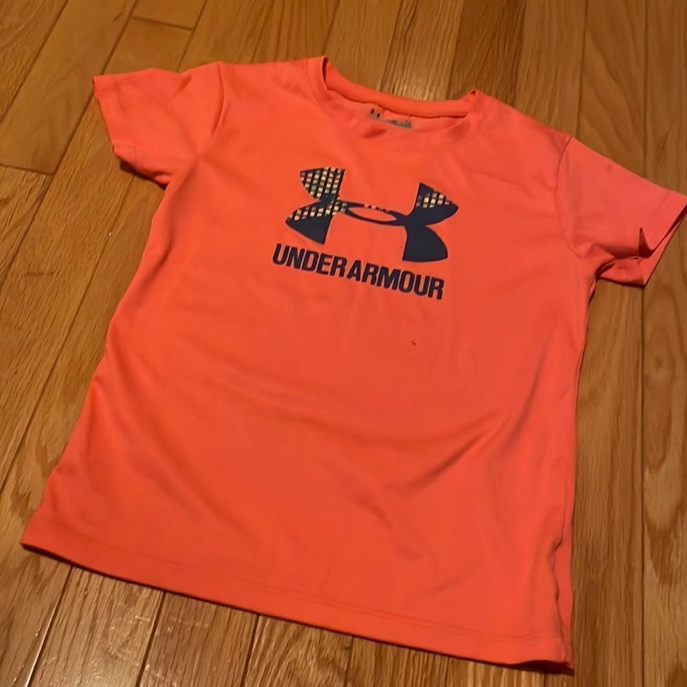 Under Armour tee shirt ⚽️